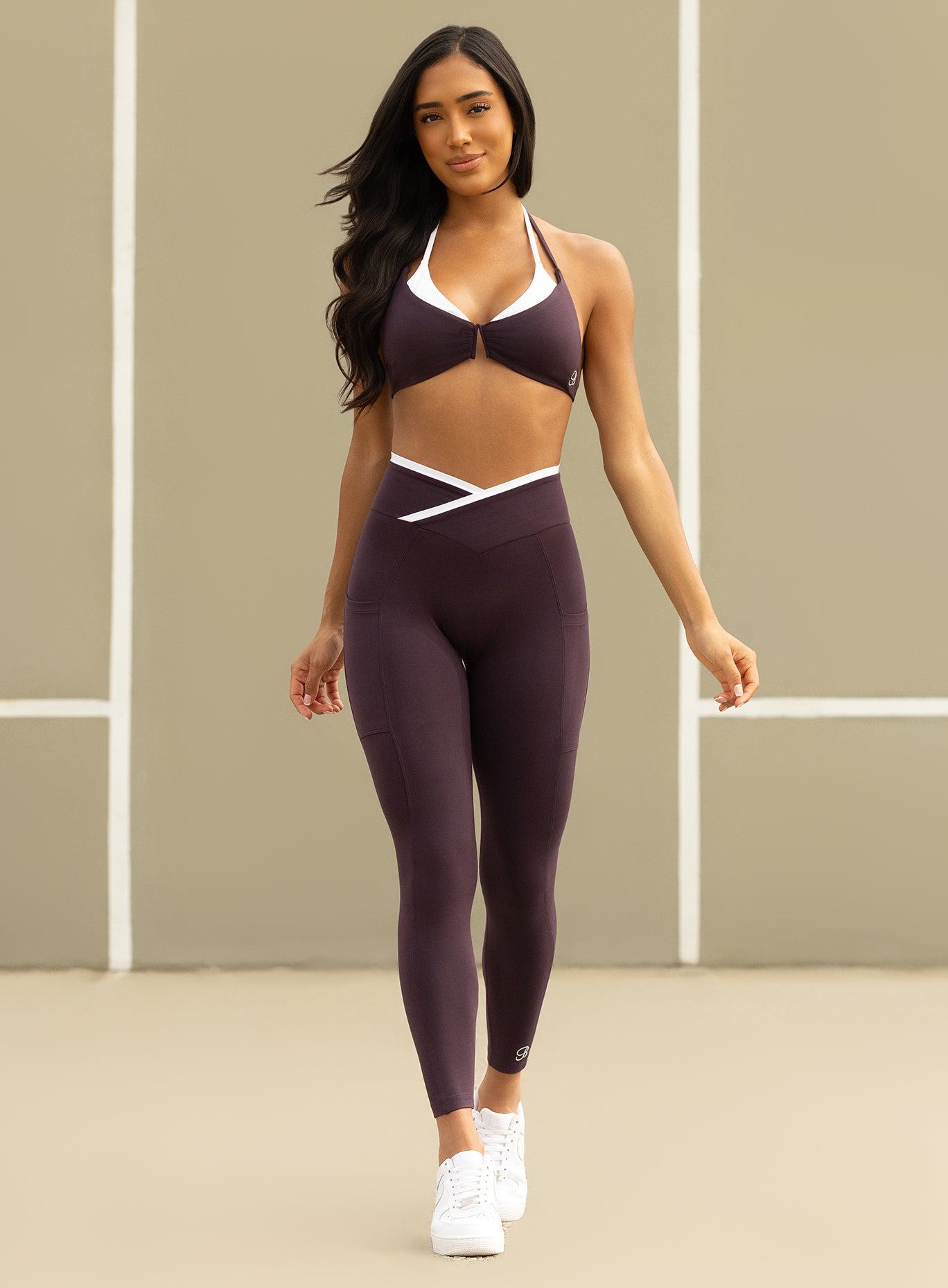 Contrast Voltage Sports Bra - Image 7