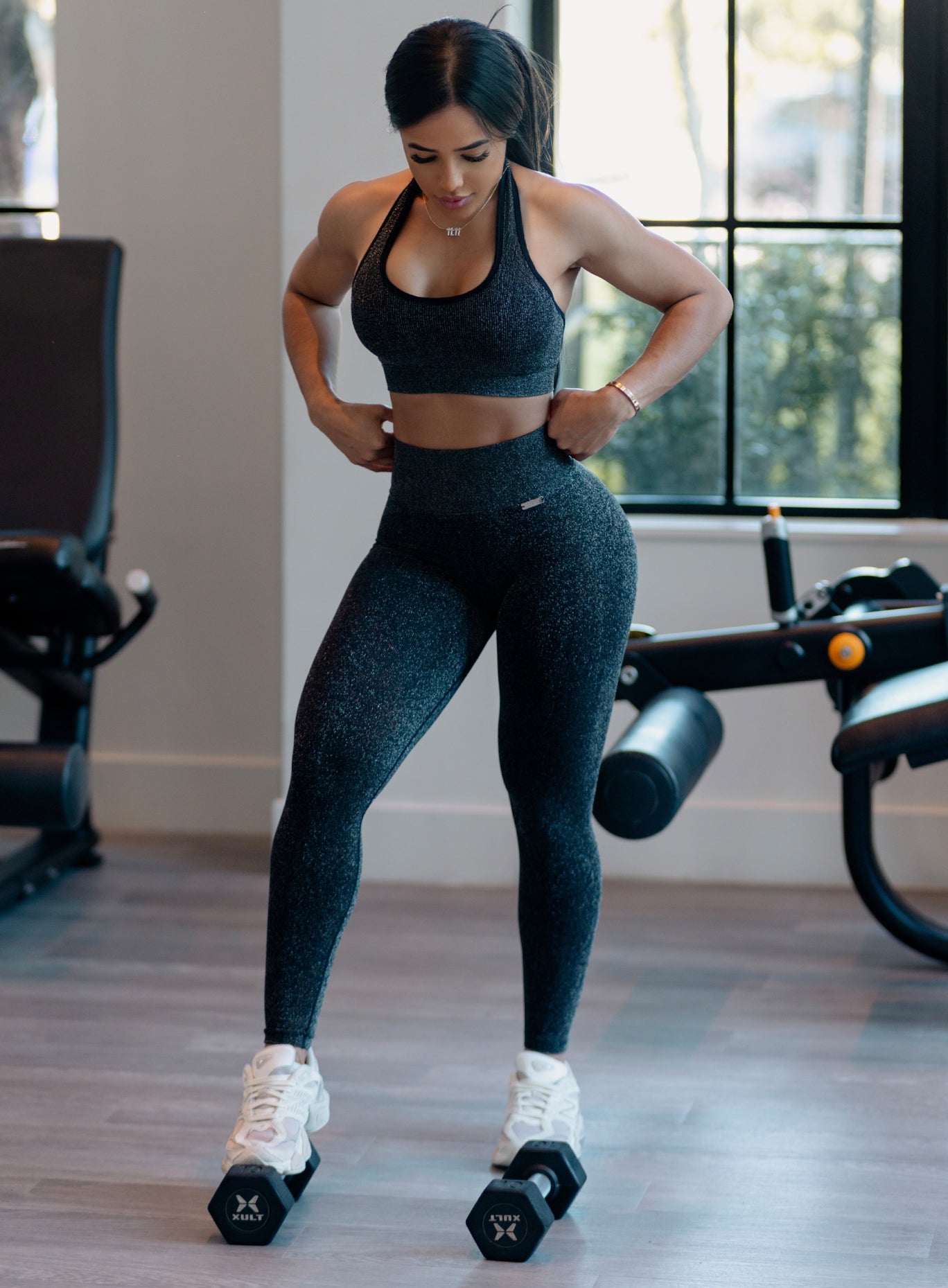 Shimmer V Back Leggings - Image 5